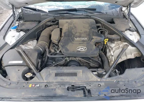 2015 Hyundai Genesis 3.8 from USA, damaged, VIN KMHGN4JEXFU070975